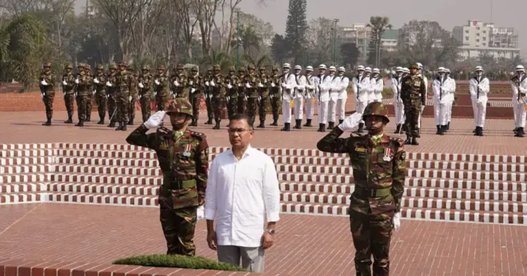 জাতীয় স্মৃতিসৌধে নতুন প্রধানমন্ত্রীর শ্রদ্ধা